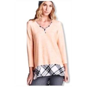 Oddy Hi Low Tunic Shirt Women Size Small Plaid Trim V Neck Peach Black White